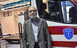 Na Slovensku môže na Covid-19 ochorieť 6 500 ľudí a 50 zomrieť. Ak teda dodržíme pravidlá, hovorí záchranár Dobiáš (Rozhovor)
