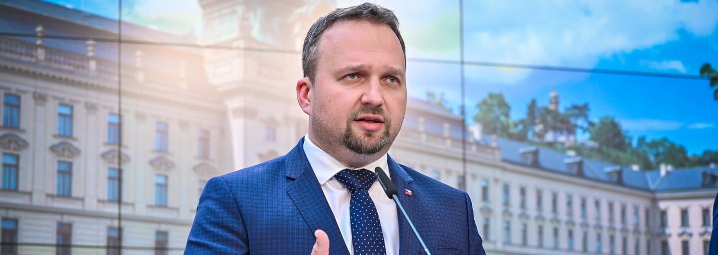 Nahrávka: Jurečka mi za rezignaci nabídl „držhubné“, tvrdí exšéf Úřadu práce ČR. Policie to prošetří (Aktualizováno)