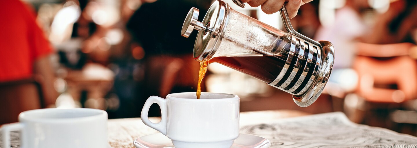 Najlepšie stroje na kávu už od 3 eur: Čo si myslí odborník o kapsulových kávovaroch a ktorý stroj spraví najchutnejšiu kávu