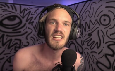 Nejpopulárnější youtuber PewDiePie má na krku další skandál. Rasistický výraz mu z úst vyletěl před tisíci lidí na streamu Nejpopulárnější youtuber PewDiePie má na krku další skandál. Rasistický výraz mu z úst vyletěl před tisíci lidí na streamu