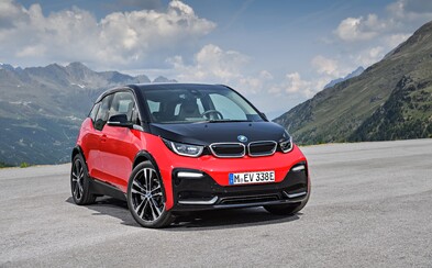 Najpredávanejší prémiový elektromobil v kompaktnej triede sa dočkal faceliftu a novej verzie i3s Najpredávanejší prémiový elektromobil v kompaktnej triede sa dočkal faceliftu a novej verzie i3s