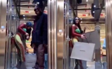 Najprv ju vybozkával, potom vykročil z výťahu a musela ťahať všetky tašky. Kanye West zosmiešnil Kim Kardashian na plnej čiare Najprv ju vybozkával, potom vykročil z výťahu a musela ťahať všetky tašky. Kanye West zosmiešnil Kim Kardashian na plnej čiare