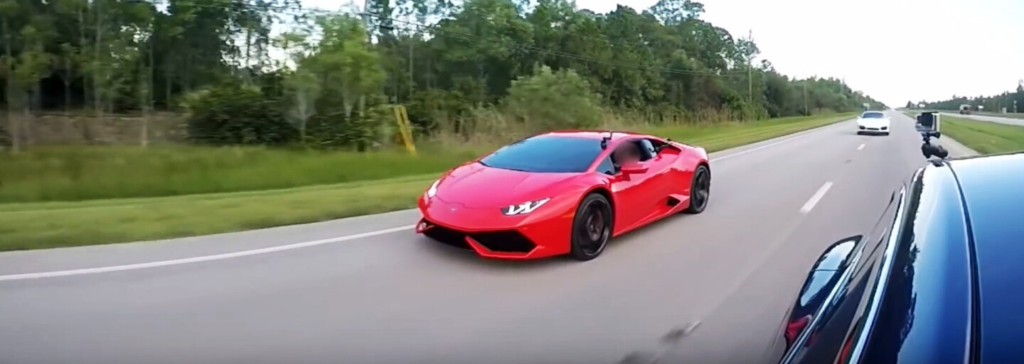 Nejrychlejší Tesla ve sprintu proti 610koňovému Lamborghini Huracán. Jak to dopadlo?