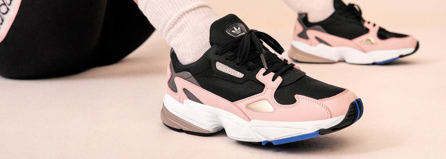 Najštýlovejšími teniskami tohtoročnej jesene sú adidas Originals Falcon