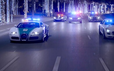 Najúžasnejšie policajné superautá z Dubaja sa promenádujú v najnovšom videu Najúžasnejšie policajné superautá z Dubaja sa promenádujú v najnovšom videu