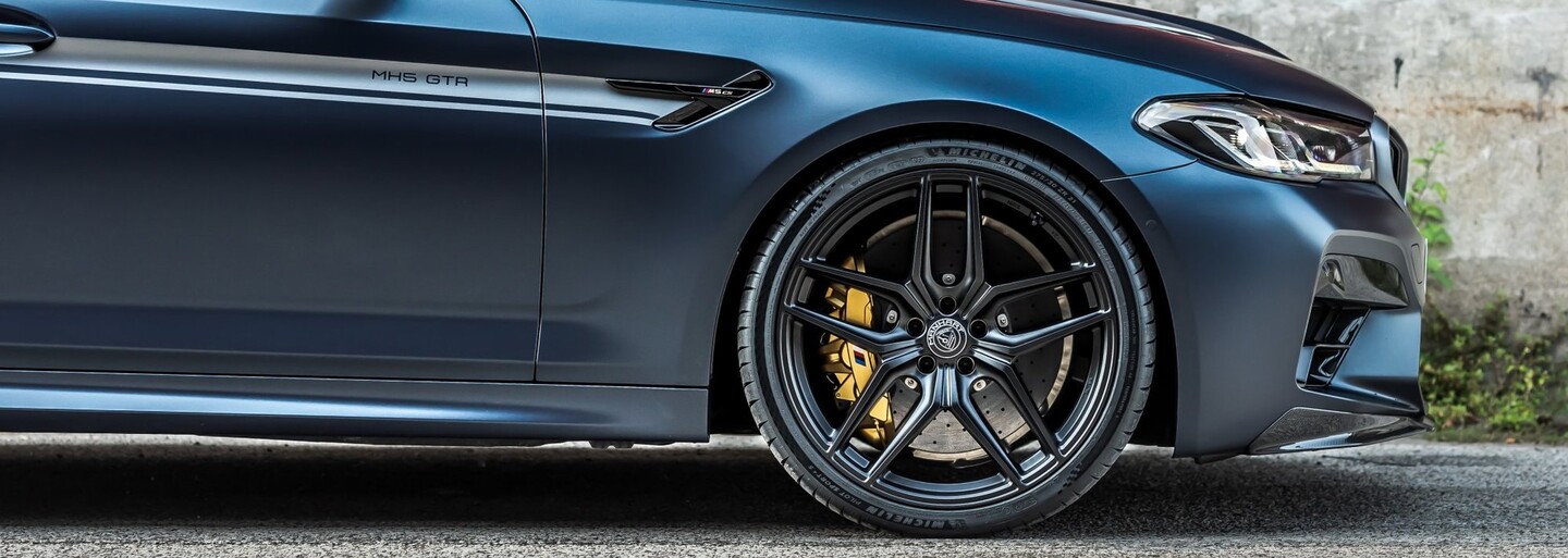 Najvýkonnejšie a najrýchlejšie BMW v histórii si vzal do ruky Manhart. Výsledkom je takmer 800 koní