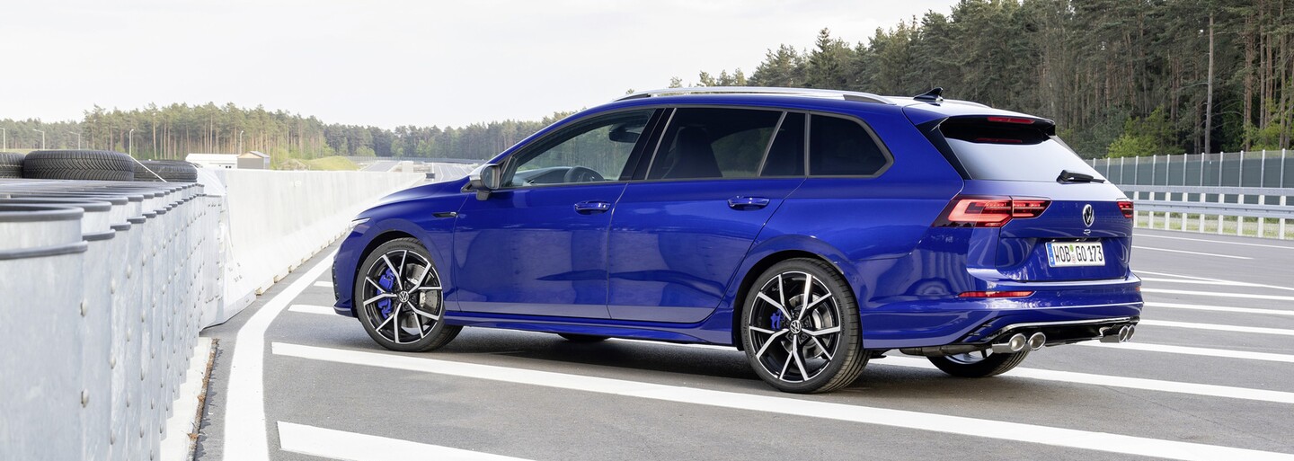 Nejzábavnější Golf v historii přichází i v rodinném balení. Model Variant má 320 koní a revoluční 4Motion