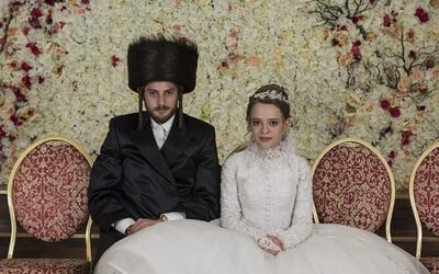 Naozaj ortodoxní Židia nemajú internet a problémy v manželskom sexe rieši celá rodina? Zisťovali sme, či je Unorthodox hodnoverný