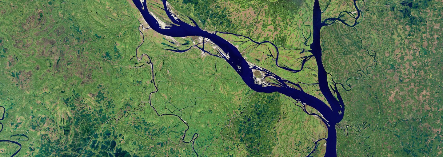 NASA zverejnila svoje pôsobivé satelitné zábery roka 2018. Naša planéta sa zmietala v obrovských probémoch
