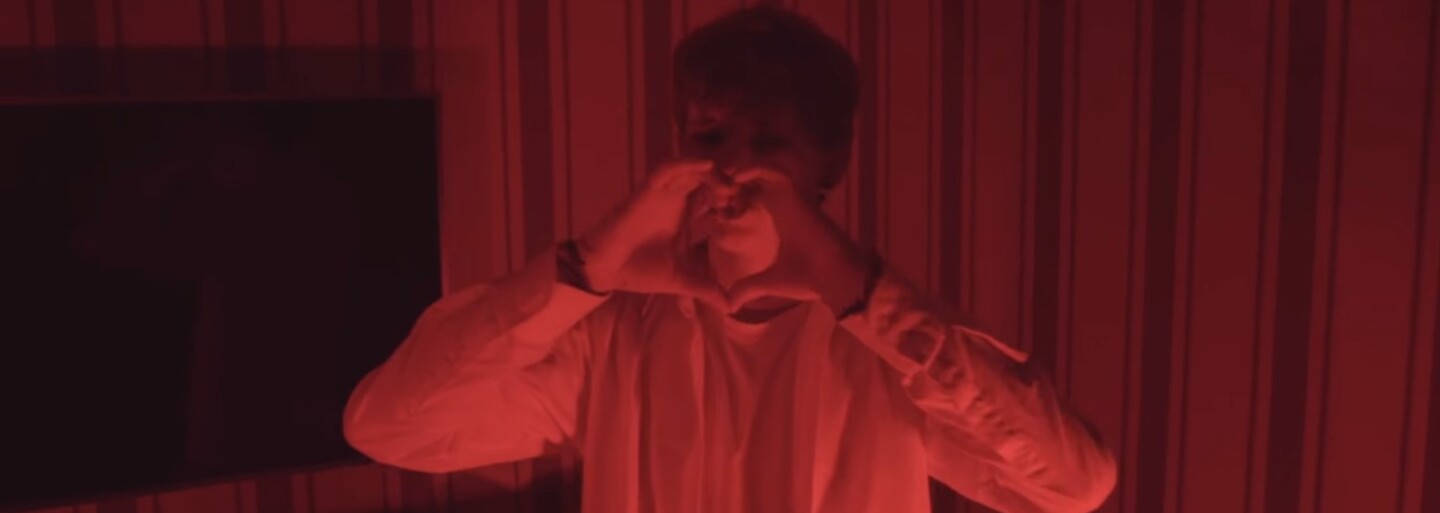 Naše láska byla slepá, říká Barber v jeho novém videosinglu, na který si pozval STEINA27