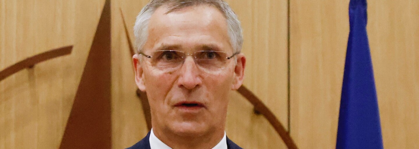 NATO oficiálně pozvalo Finsko a Švédsko ke vstupu
