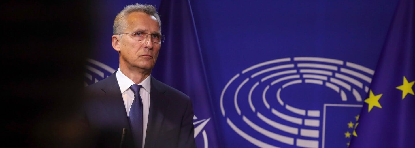 NATO v reakci na hrozbu z Ruska uvede do stavu zvýšené pohotovosti 300 tisíc vojáků