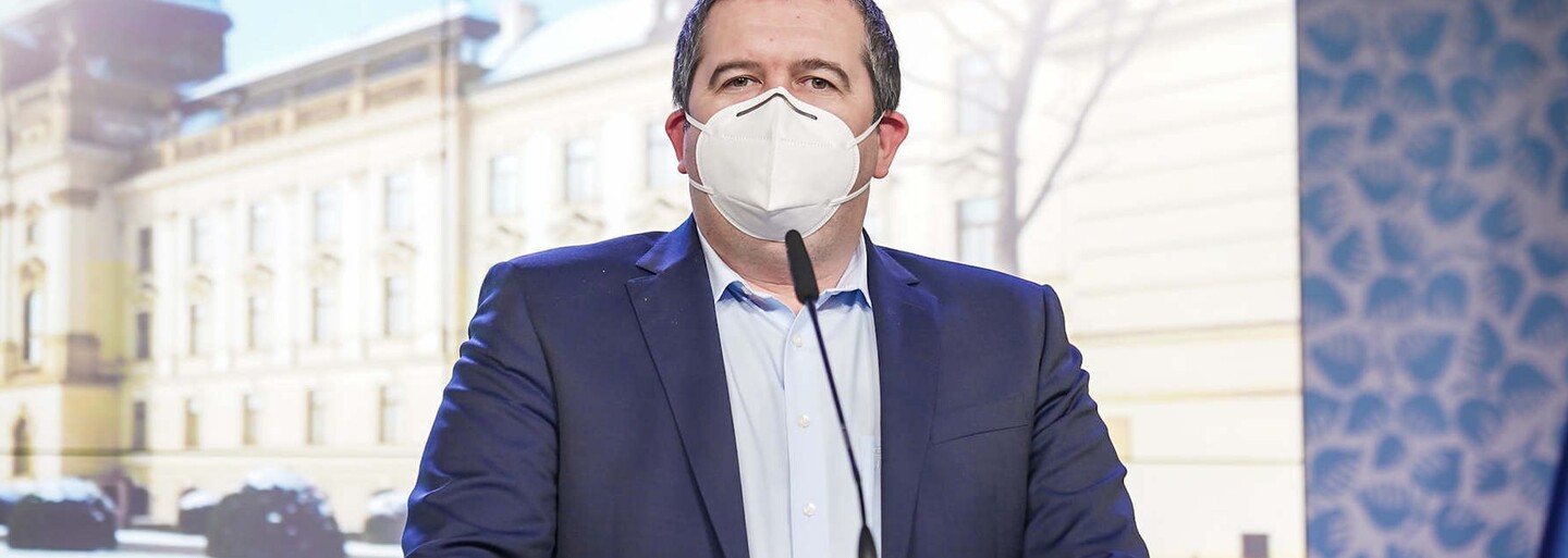 NCOZ vyšetřuje Hamáčkovu cestu do Moskvy. Předmětem je ohrožení utajovaných informací a zneužití pravomoci úřední osoby