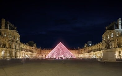 Nechceš stráviť noc so svojou polovičkou a Monou Lisou priamo v ikonickom Louvre? Airbnb vymyslelo špeciálnu kampaň Nechceš stráviť noc so svojou polovičkou a Monou Lisou priamo v ikonickom Louvre? Airbnb vymyslelo špeciálnu kampaň