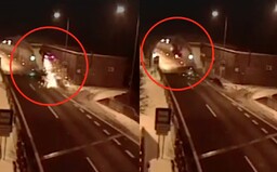 Nehoda ako z GTA. Slovák vyletel metre do vzduchu, roztočil sa a vrazil do stropu tunelu
