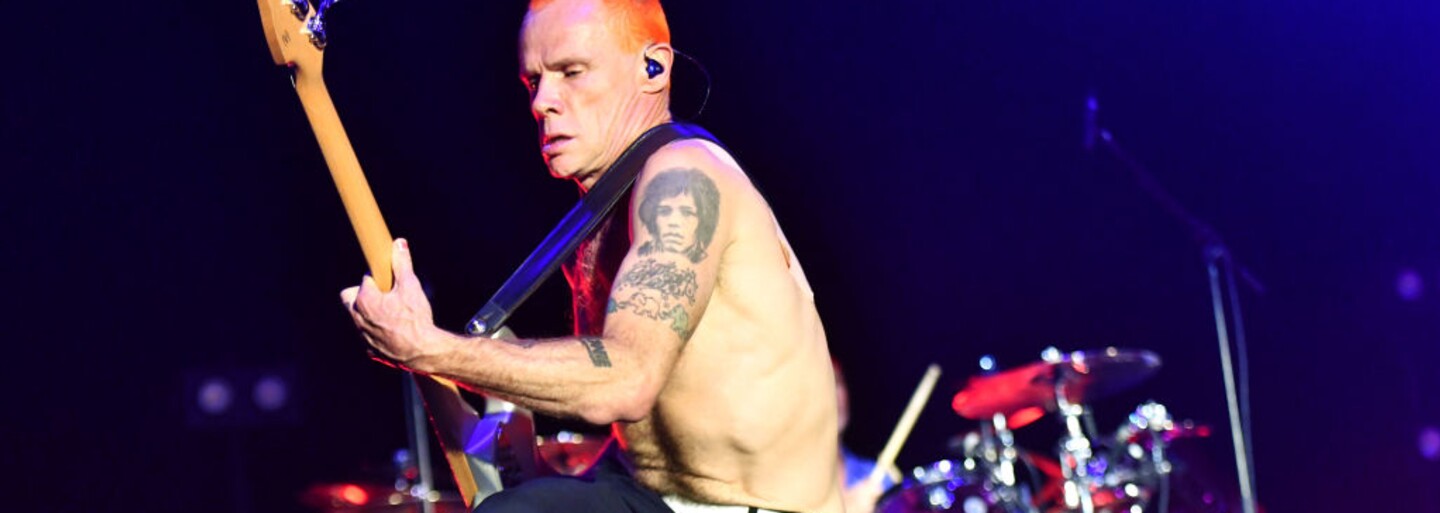 Nejlepší alba týdne: Red Hot Chili Peppers nepřekvapili, Miley Cyrus potěšila fanoušky a o slovo se hlásí i Harry Styles