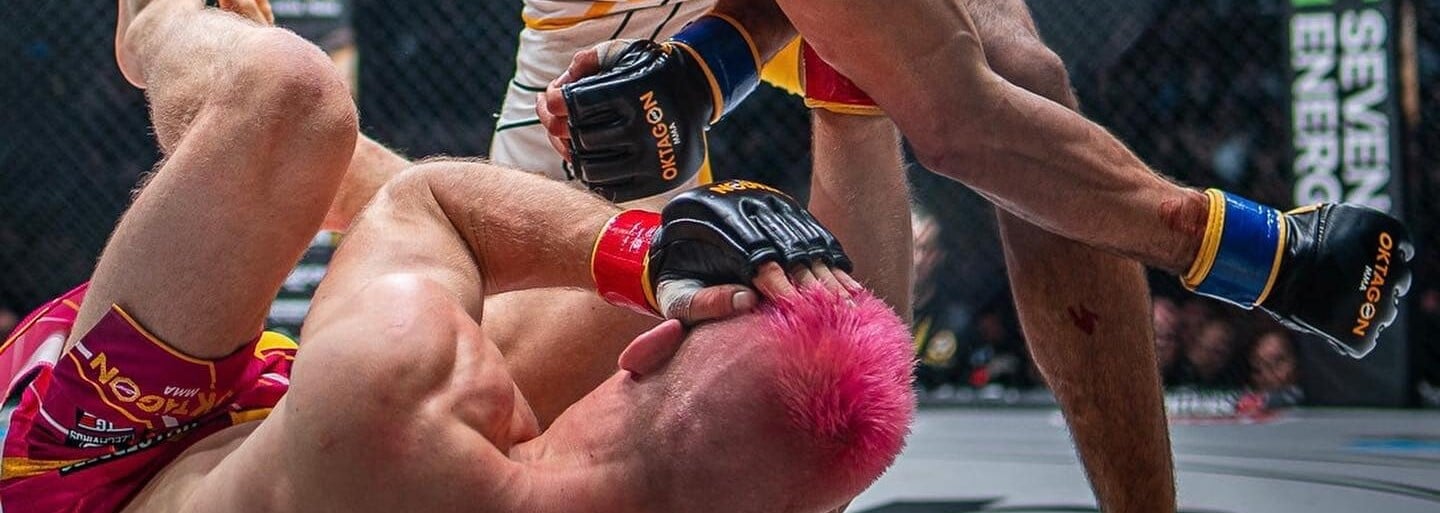 Nejšílenější MMA zápas roku? Podívej se na celý záznam titulové bitvy Kozma vs. Brito