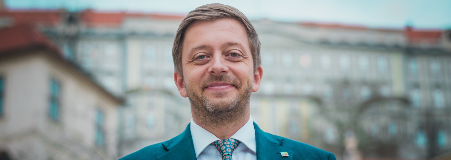 Nejvíce preferenčních hlasů dostal Vít Rakušan. Druhá je Markéta Pekarová Adamová