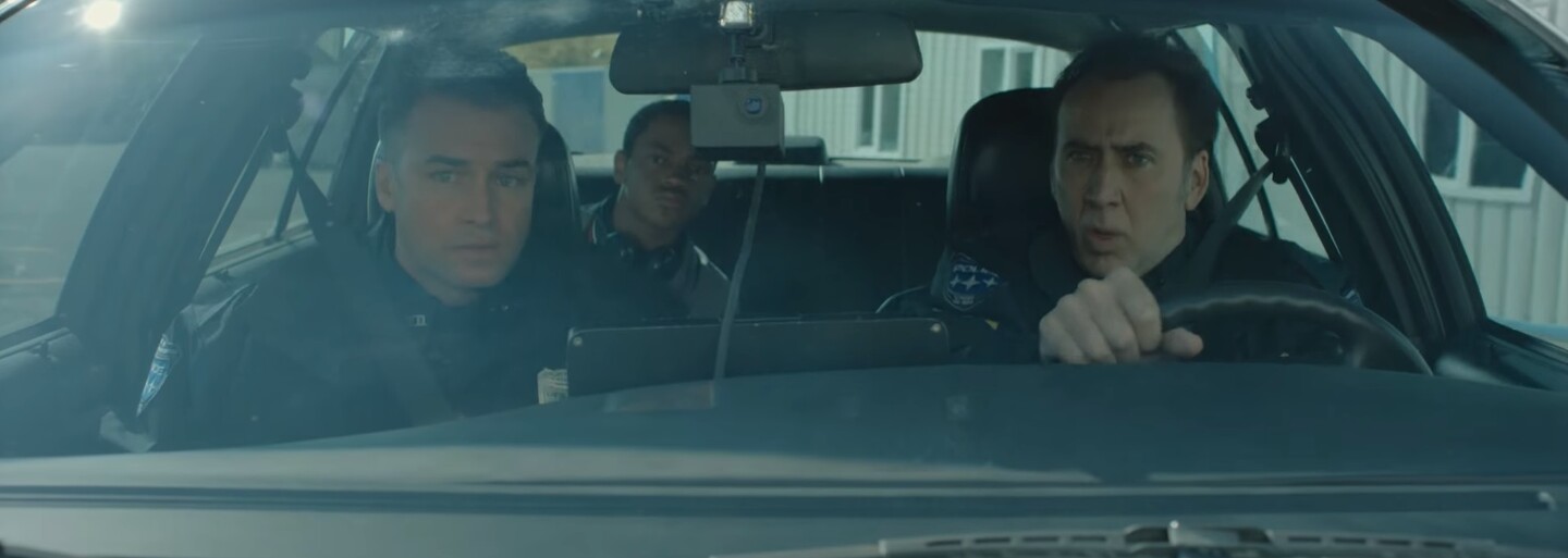 Nekompromisný policajt Nicolas Cage sa ocitá proti presile ozbrojených zlodejov v najkrvavejšej lúpežnej akcii v dejinách