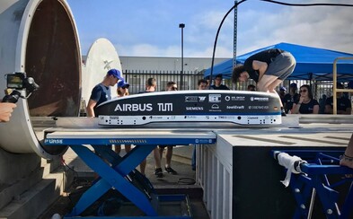 Nemeckí študenti vyhrali prestížnu súťaž SpaceX. Hyperloop pod, ktorý zhotovili, išiel viac ako 320 km/h Nemeckí študenti vyhrali prestížnu súťaž SpaceX. Hyperloop pod, ktorý zhotovili, išiel viac ako 320 km/h
