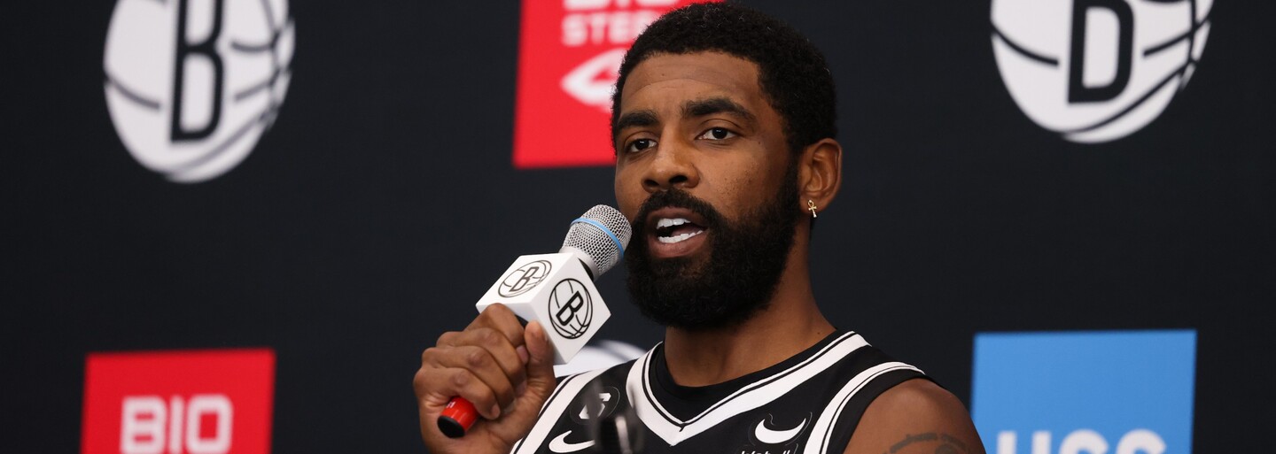 Nenechal jsem se očkovat proti covidu a přišel jsem o stomilionový kontrakt, tvrdí basketbalista Kyrie Irving