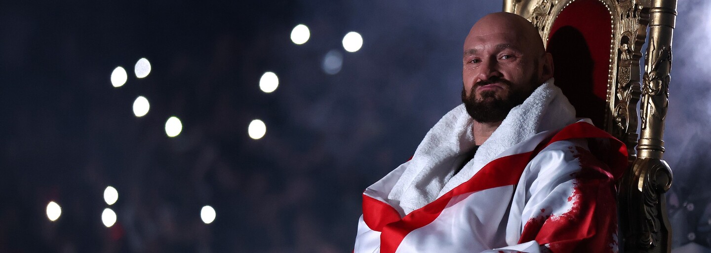 Neporažený boxer Tyson Fury zdemoloval Dereka Chisoru a obhájil světový titul