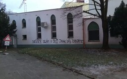 „Nešiřte islám v ČR, jinak vás zabijeme,“ napsal někdo na mešitu v Brně