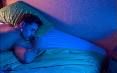 Nespavost vede k úzkostem i nadbytečným kilům. Pro její řešení je třeba pochopit, jak spánek funguje