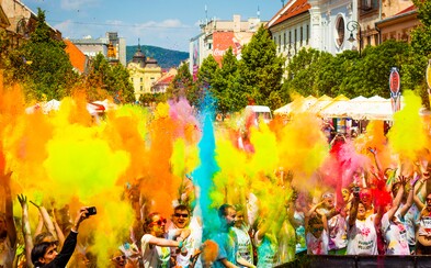 Netradičný charitatívny beh Farbám neujdeš už o pár týždňov ovládne naše hlavné mesto Netradičný charitatívny beh Farbám neujdeš už o pár týždňov ovládne naše hlavné mesto