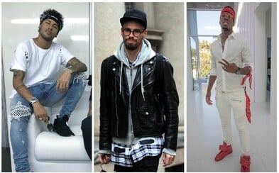 Neymar, Cristiano Ronaldo či Marek Hamšík. Zarábajú milióny, avšak z ich outfitov nás štípu oči Neymar, Cristiano Ronaldo či Marek Hamšík. Zarábajú milióny, avšak z ich outfitov nás štípu oči
