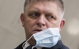 Nicholsonová: Fico je jeden prepitý, strachom prežratý zúfalec