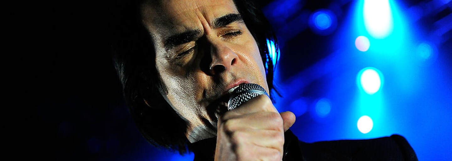 Nick Cave: odmietol nomináciu na cenu MTV, chcel zbiť novinára počas rozhovoru a napísal scenár k filmu Gladiátor 2