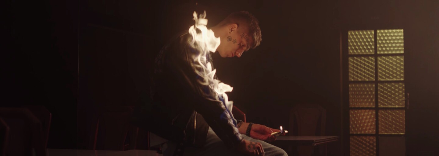 Nik Tento nadväzuje na klip Hvězdy ešte lepším vizuálom