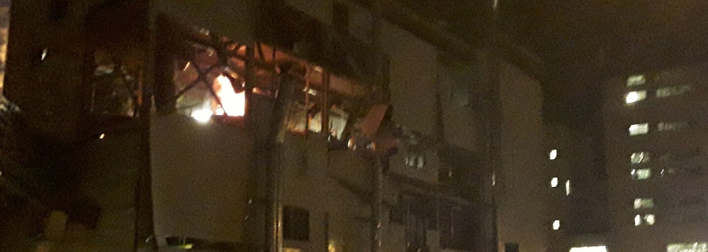 Noční výbuch chemičky v Lovosicích: 4 zranění, explozi způsobil únik plynu