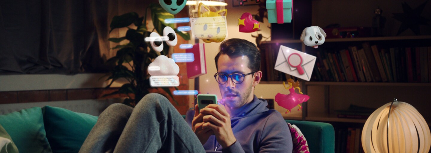 Nohavičky od Telekomu majú zlepšiť tvoj partnerský život. Vďaka nim už v posteli nechytíš do ruky smartfón