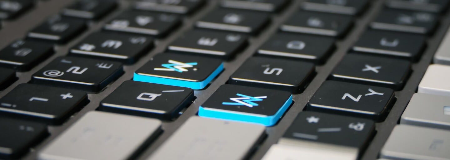 Notebook s podpisom Alana Walkera a USB portom na škatuli? Áno, aj taký existuje. Otestovali sme nový ROG Zephyrus G14 AW SE