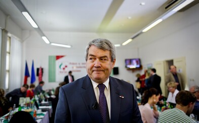 Nouzový stav nakonec KSČM možná podpoří. Širší vedení doporučilo hlasovat pro Nouzový stav nakonec KSČM možná podpoří. Širší vedení doporučilo hlasovat pro