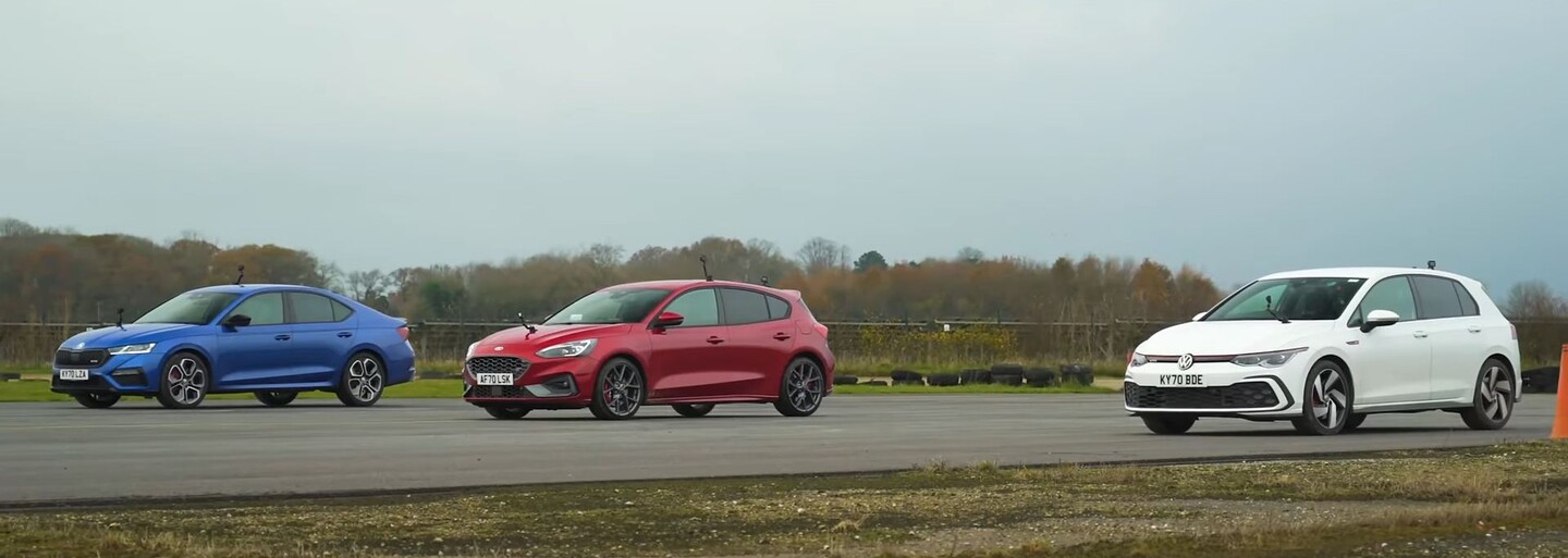 Nová 245-koňová Octavia RS si zmerala sily s Golfom GTI a Focusom ST. Vyhrala?