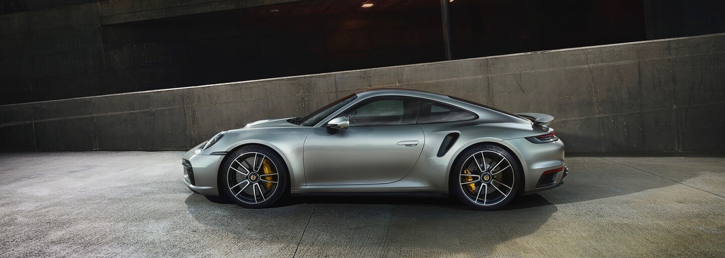 Nová 911-ka Turbo S má až 650 koní a stovku zvládne za 2,7 sekundy!