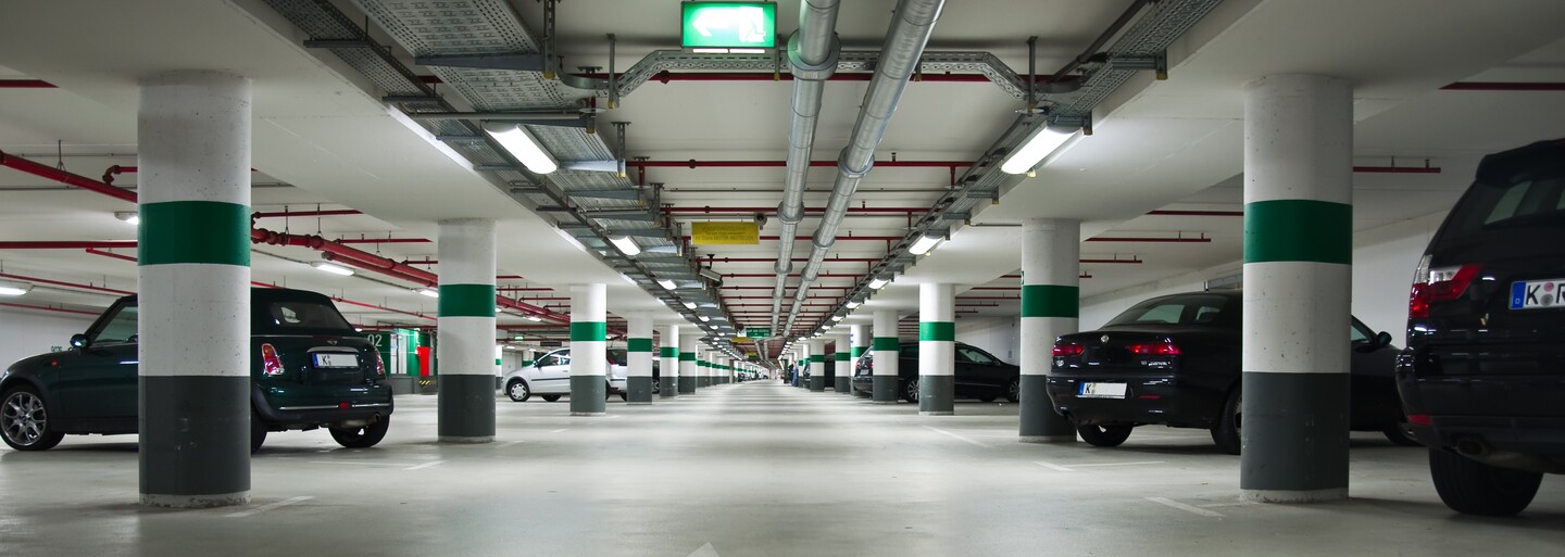 Nová appka ti zaručí, že v Praze najdeš parkovací místo. Můžeš si ho díky ní rezervovat a rovnou i předplatit