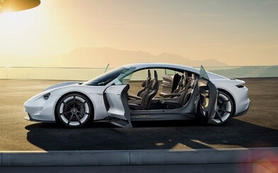 Nová Octavia, revoluční BMW či elektrické Porsche. Toto je 10 největších novinek roku 2019 Nová Octavia, revoluční BMW či elektrické Porsche. Toto je 10 největších novinek roku 2019