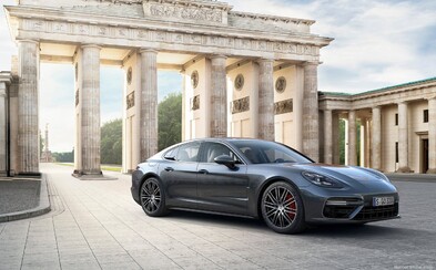 Nová, podstatne krajšia a luxusnejšia Panamera je rýchlejšia než Murciélago SuperVeloce! Nová, podstatne krajšia a luxusnejšia Panamera je rýchlejšia než Murciélago SuperVeloce!