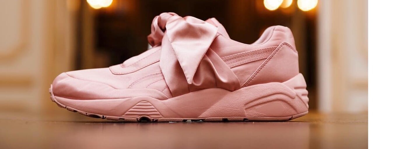 Nové Fenty od Rihanny mají místo tkaniček mašli a do prodeje se dostanou už příští týden