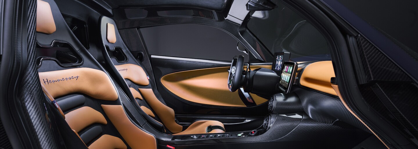 Nový americký hypersport s výkonem až 1 841 koní slibuje maximální rychlost přes 500 km/h