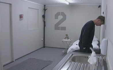 Nový deptající televizní experiment psychicky zlomil ženu po 4 hodinách. Ostatní se tak tak udrželi při smyslech Nový deptající televizní experiment psychicky zlomil ženu po 4 hodinách. Ostatní se tak tak udrželi při smyslech