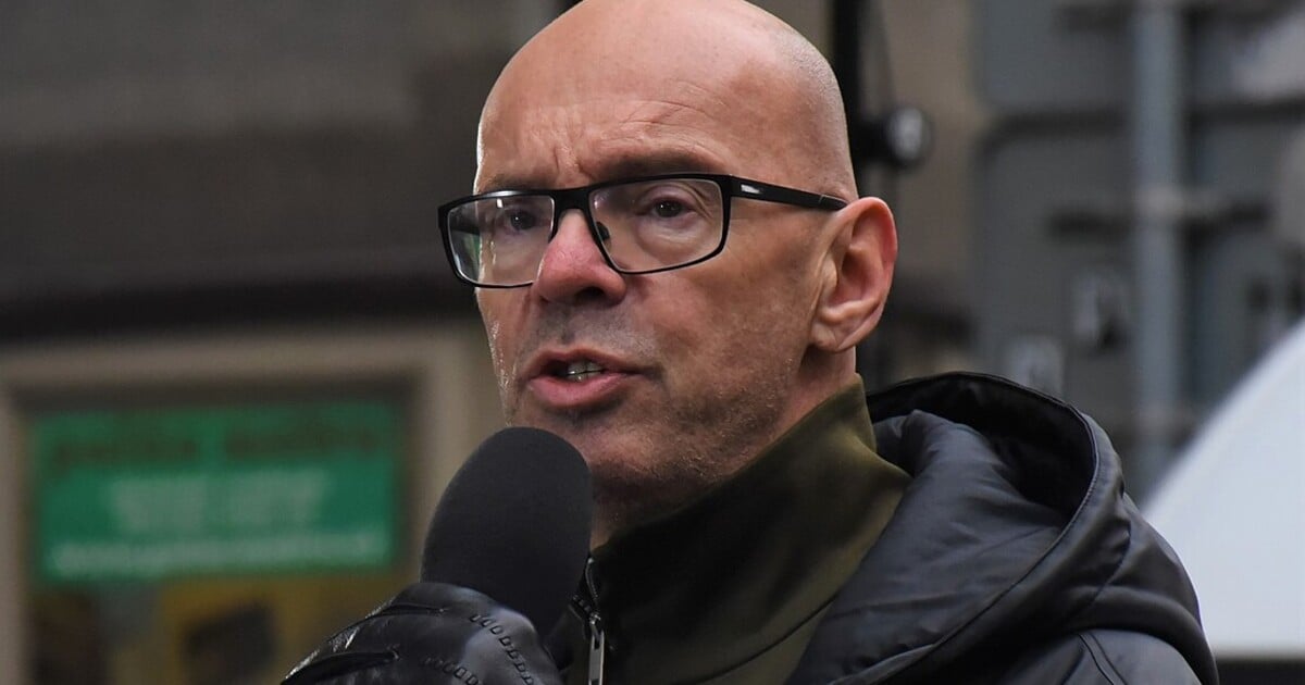 Ministr kultury si zavolá na kobereček umělce, kteří podpořili Pavla. „Vyříkáme si to z očí do očí“