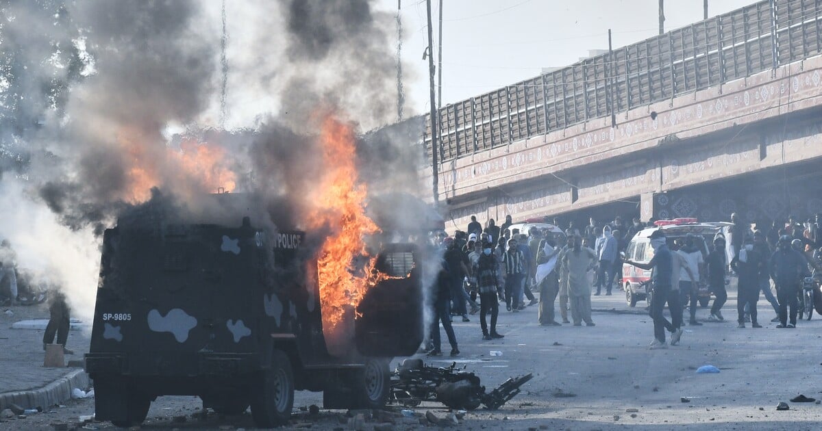 Napětí na Blízkém východě eskaluje: Írán bombarduje cíle v Perském zálivu a odmítá jednání s Washingtonem