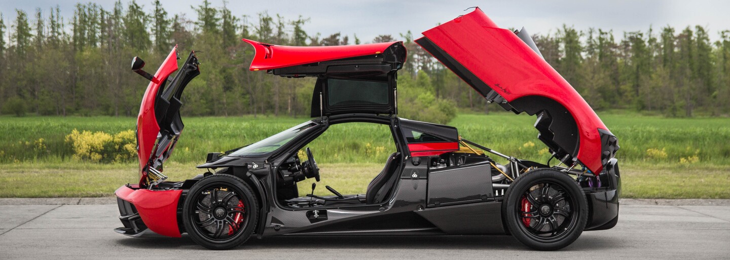 Objevili jsme jediné Pagani Huayra na našem území. Takto vypadá jedinečné umělecké dílo na kolech
