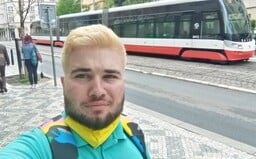 Objektofil Dominik: Každá sanitka mercedeska je moje milenka nebo manželka, míváme i pravidelný sex (Rozhovor)