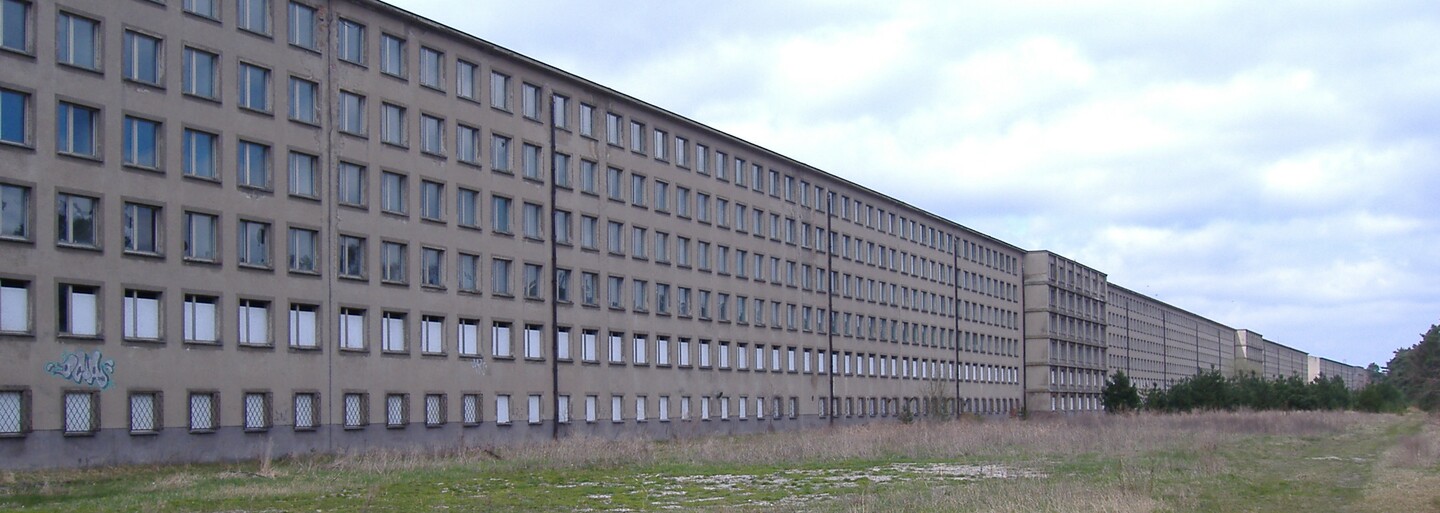 Obrovský nacistický komplex se změní na luxusní hotel. Stavba, která měla být Hitlerovou pýchou, už brzy přivítá turisty